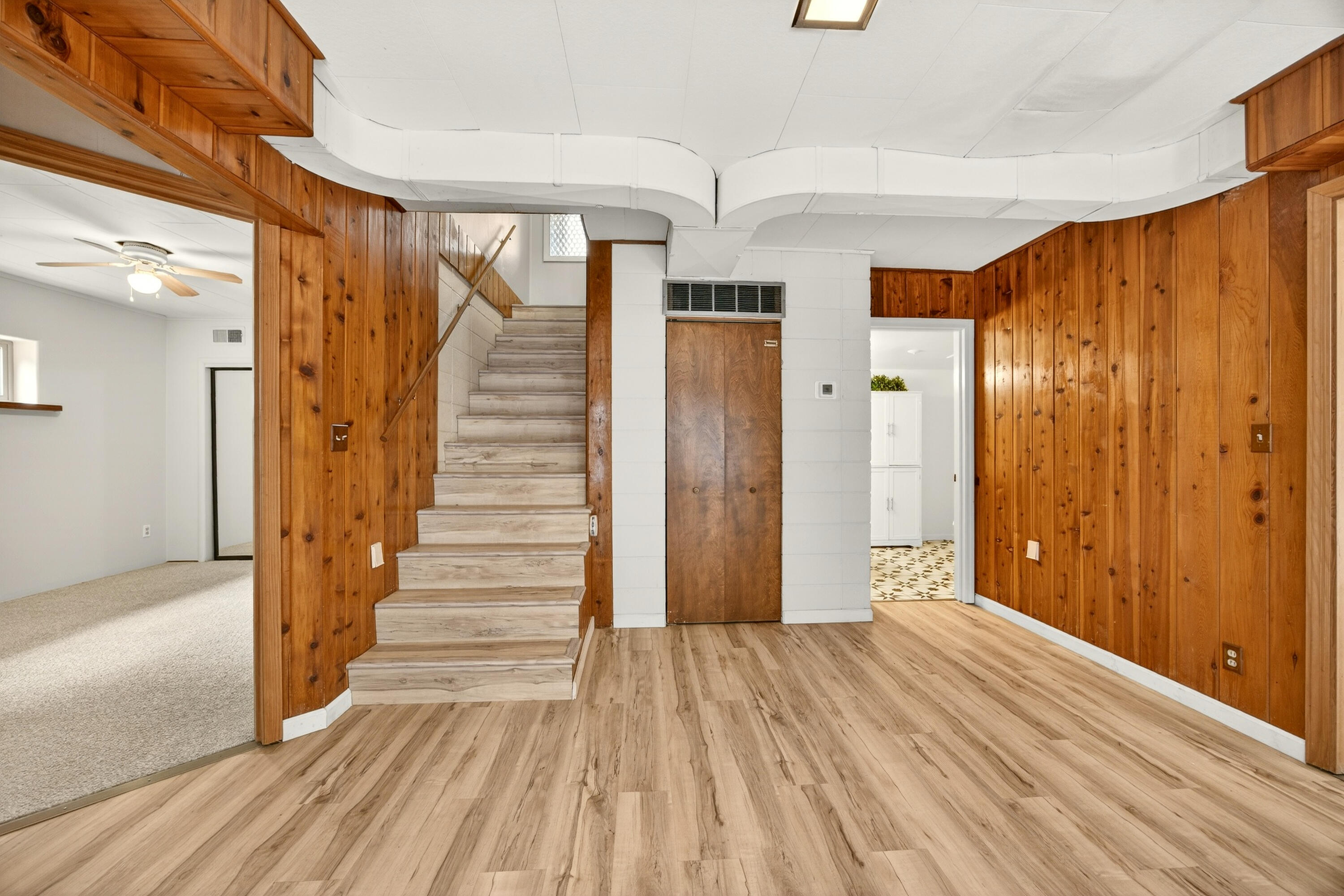 2922 Anderson Creek Road Talent, OR 97540 - Photo 19 of 37 Lower level.