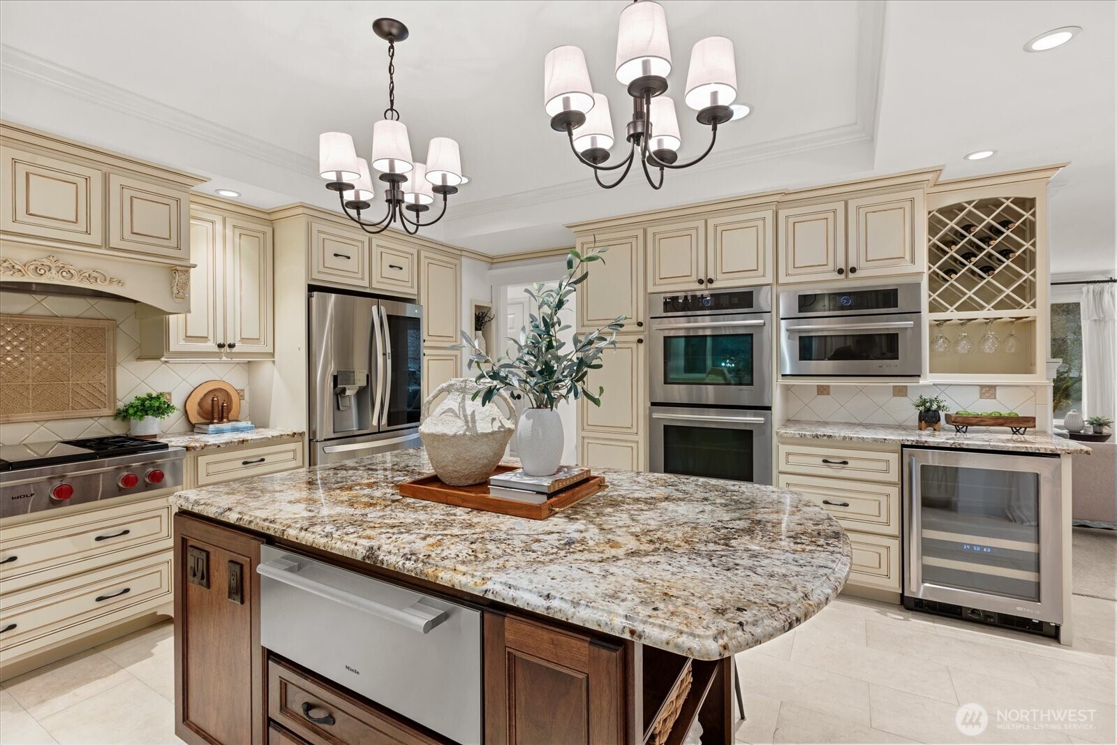 9424 235th Place Southwest Edmonds, WA 98020 - Photo 11 of 39