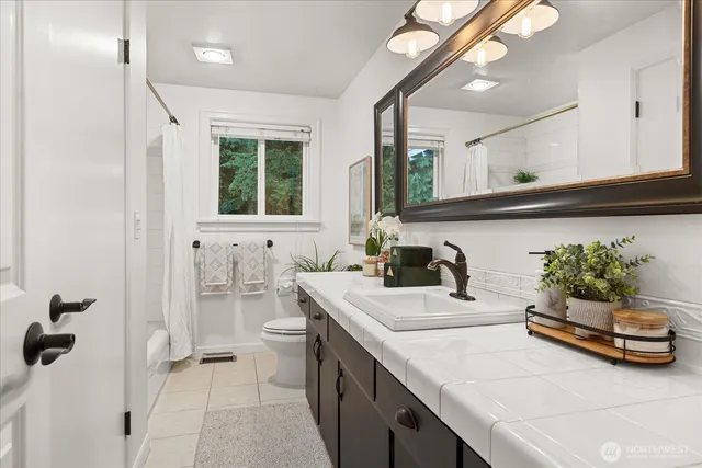 $1,225,000 | 9424 235th Place Southwest, Edmonds, WA 98020