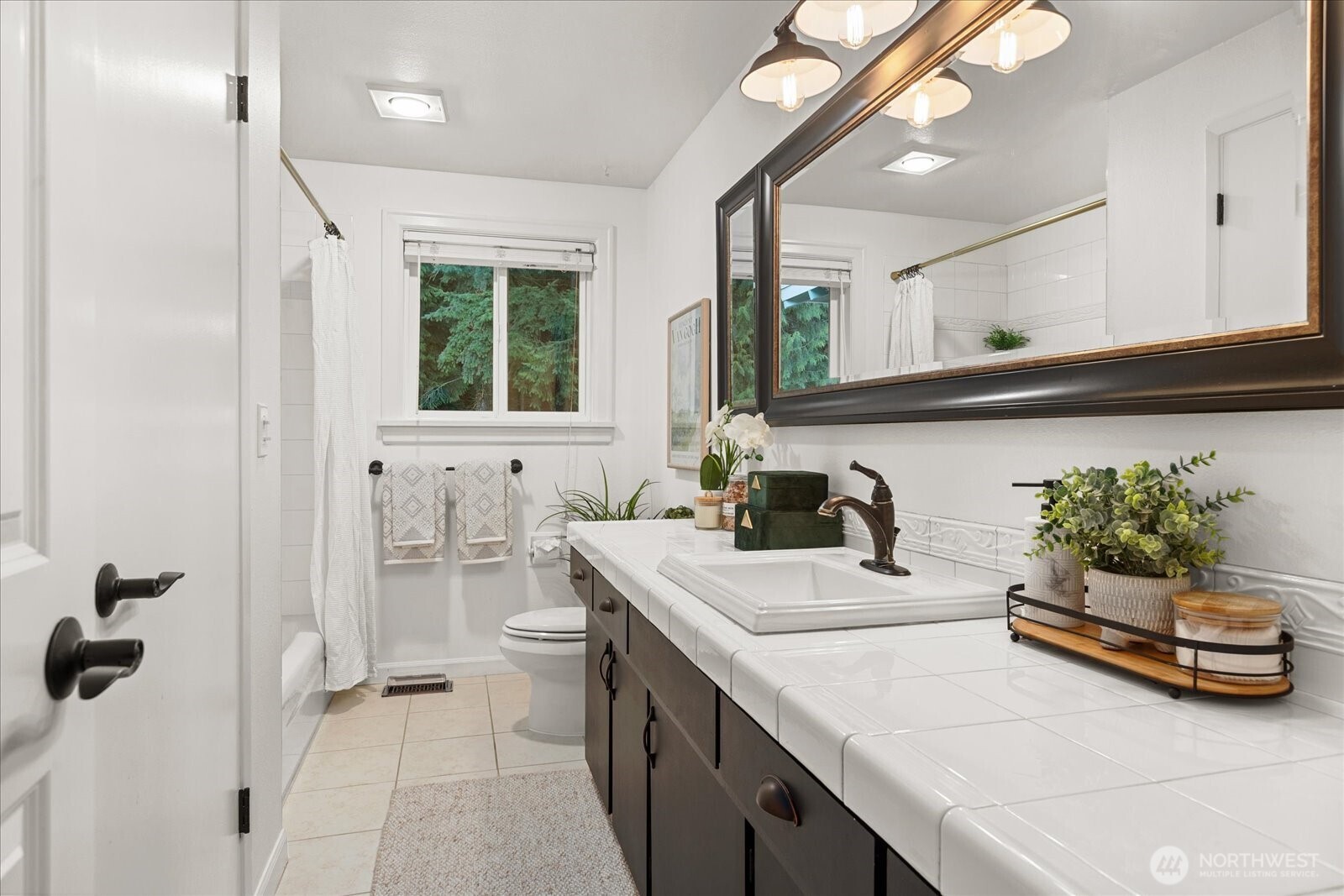 9424 235th Place Southwest Edmonds, WA 98020 - Photo 18 of 39