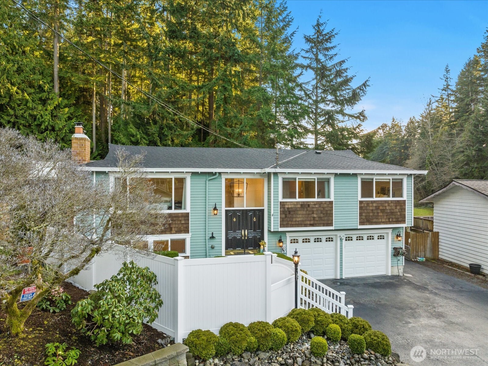 9424 235th Place Southwest Edmonds, WA 98020 - Photo 2 of 39