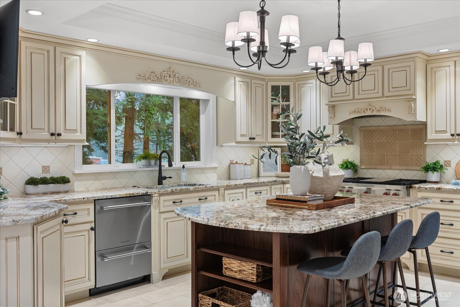 9424 235th Place Southwest Edmonds, WA 98020 - Photo 7 of 39