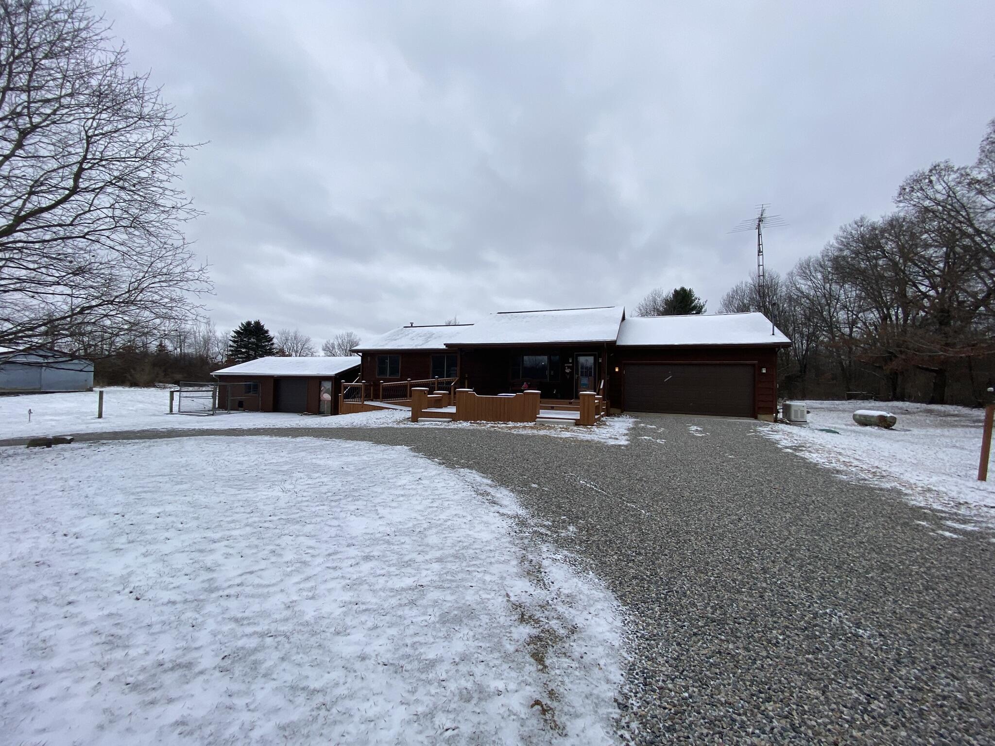 2500 Doty Road Osseo, MI 49266 - Photo 26 of 34 IMG_2836