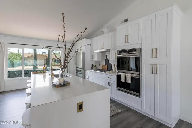 $6,495 | 8702 East Clarendon Avenue, Scottsdale, AZ 85251