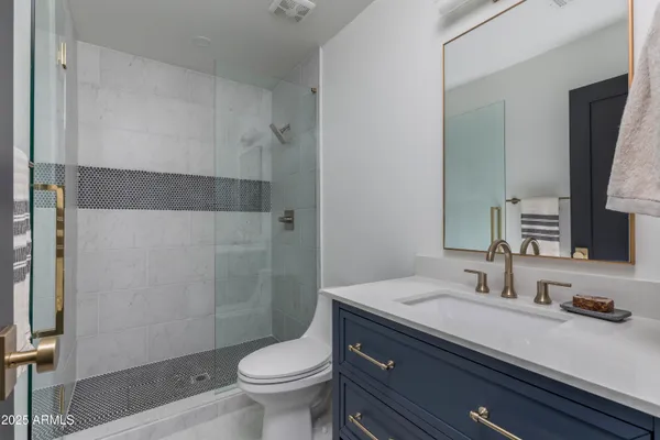 $6,495 | 8702 East Clarendon Avenue, Scottsdale, AZ 85251