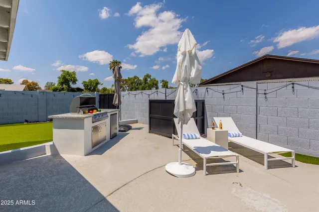 $6,495 | 8702 East Clarendon Avenue, Scottsdale, AZ 85251