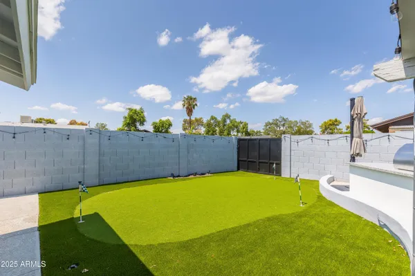 $6,495 | 8702 East Clarendon Avenue, Scottsdale, AZ 85251