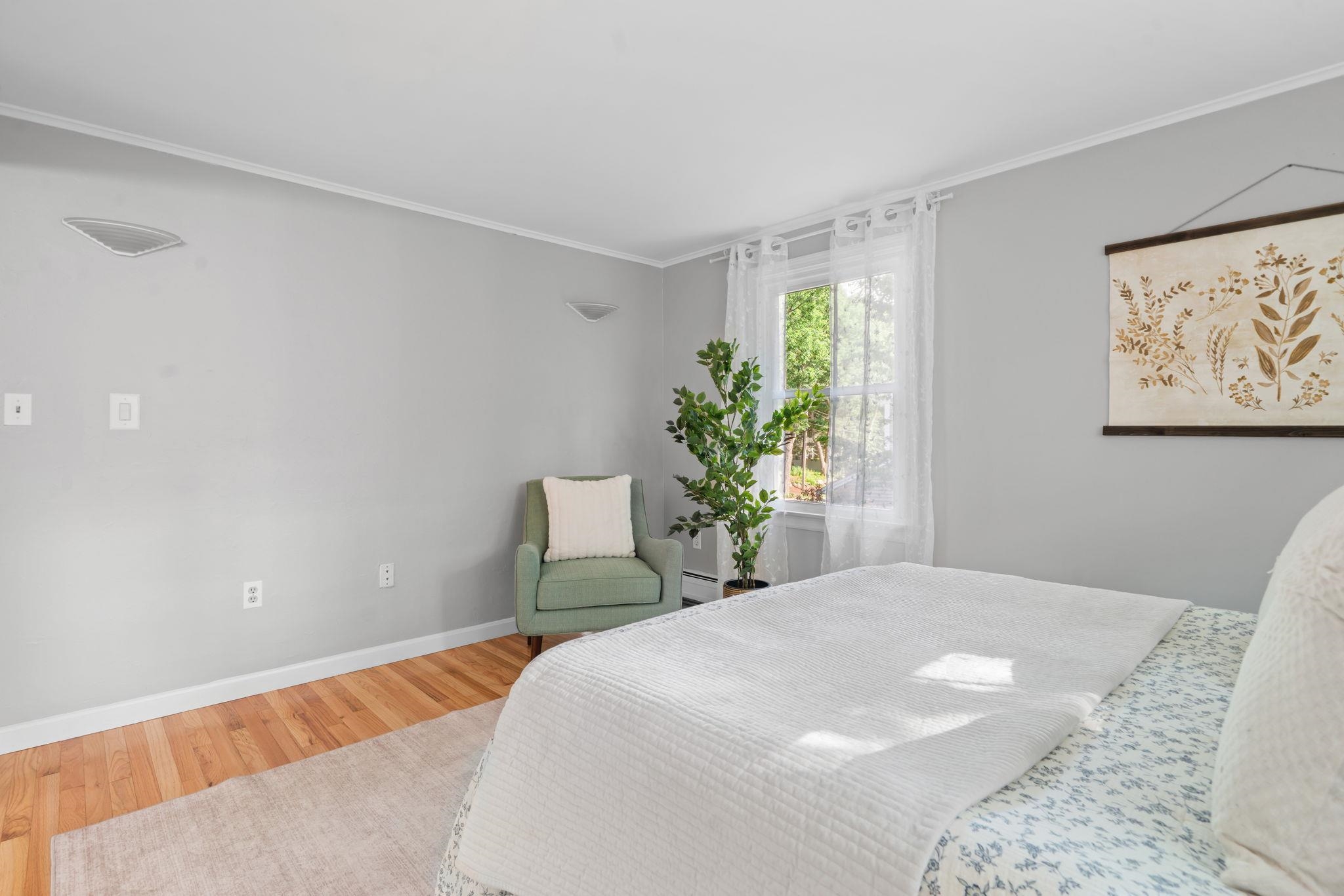 23 Mid. Dunstable Road Nashua, NH 03062 - Photo 23 of 48