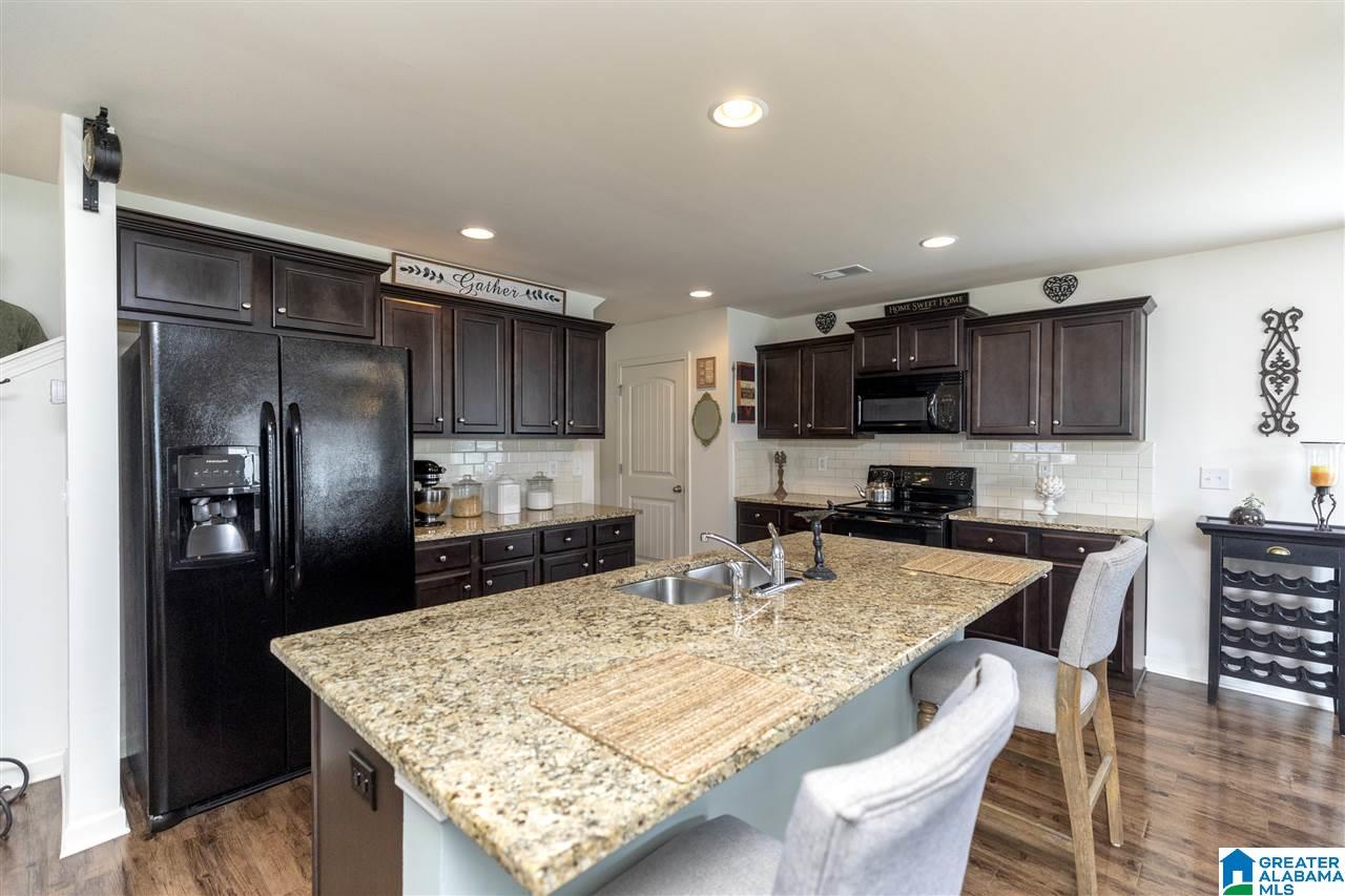 390 Reed Way Kimberly, AL 35091 - Photo 12 of 41