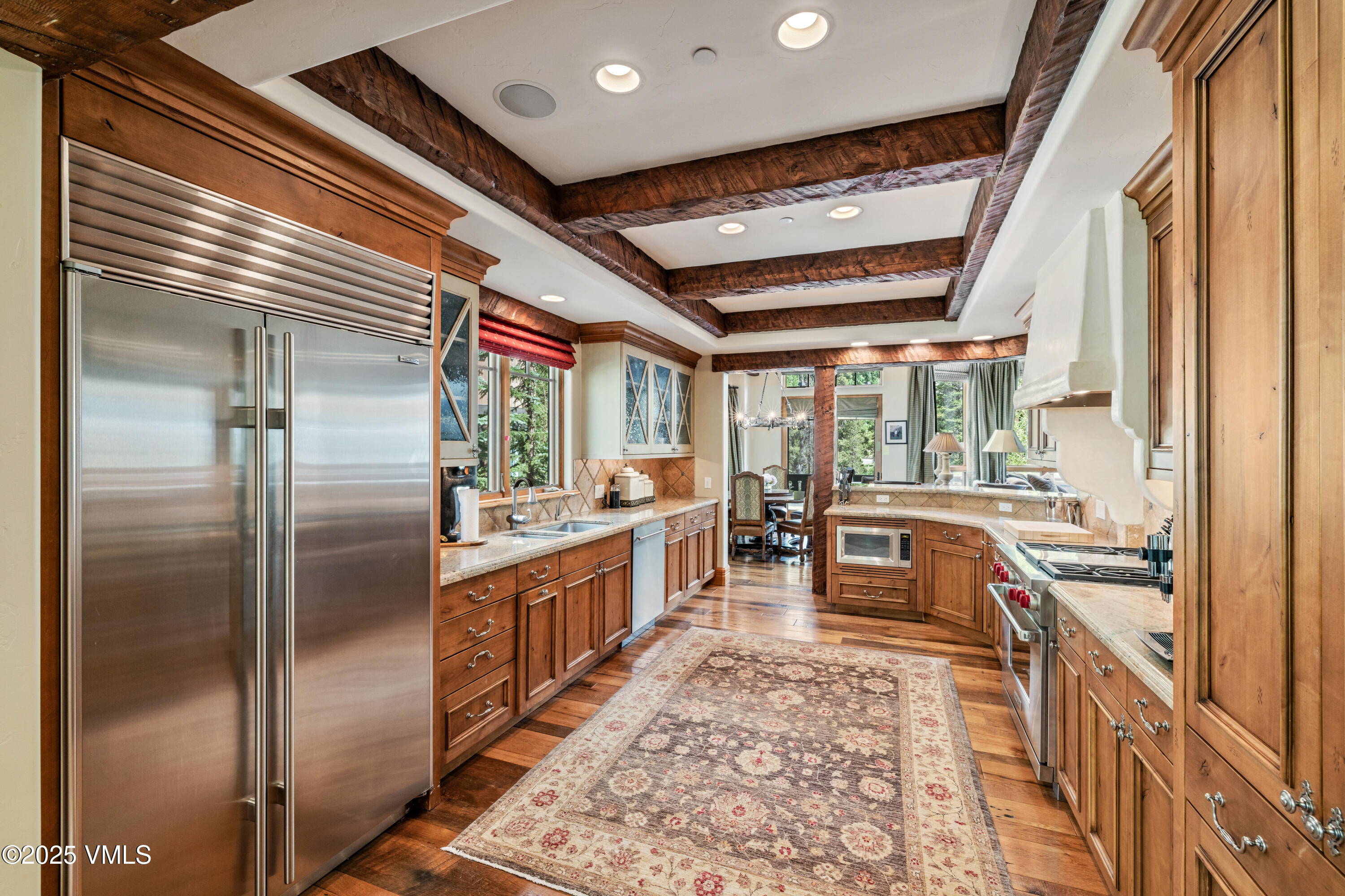 825 West Forest Road, Unit 2 Vail, CO 81657 - Photo 10 of 49 138A5915_1_1v2