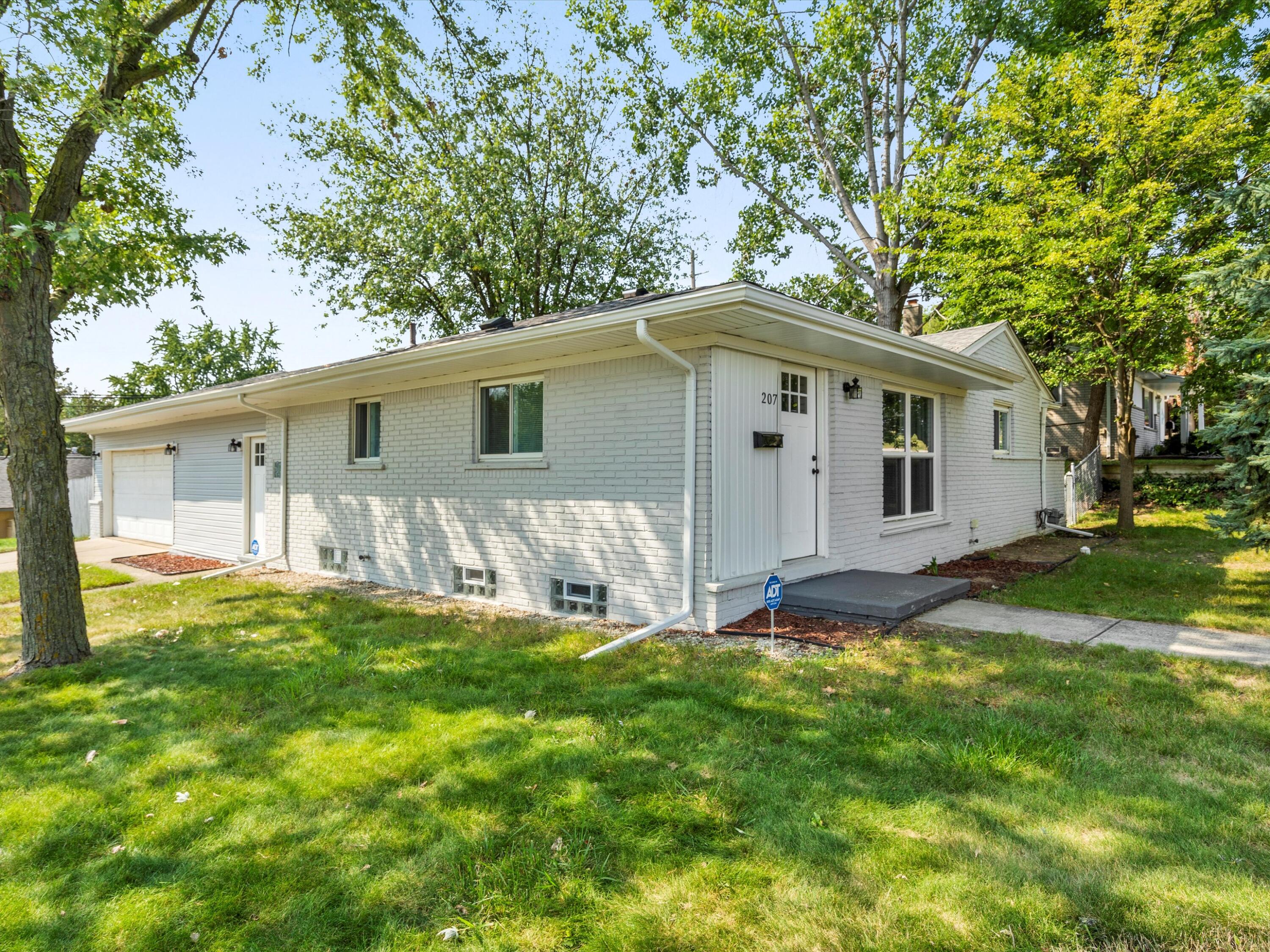 207 West Tienken Road Rochester Hills, MI 48306 - Photo 1 of 23 Corner of Pine and Tienken