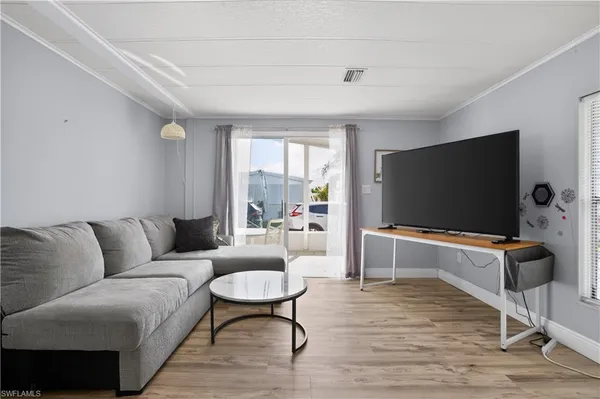 $1,750 | 125 Kim Drive, Unit 125, Naples, FL 34104