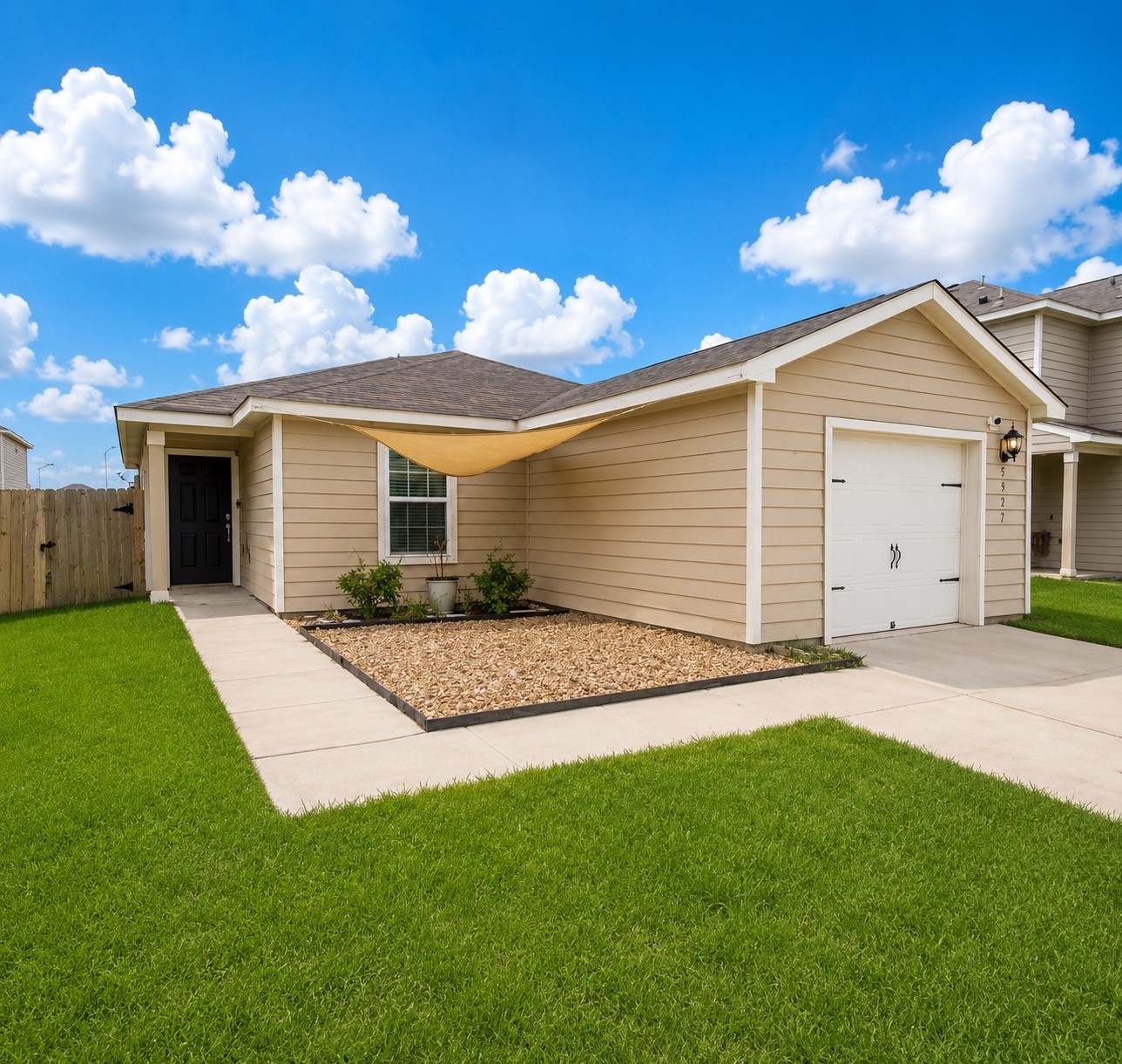 5927 Golden Cove Road Cove, TX 77523 - Photo 3 of 14