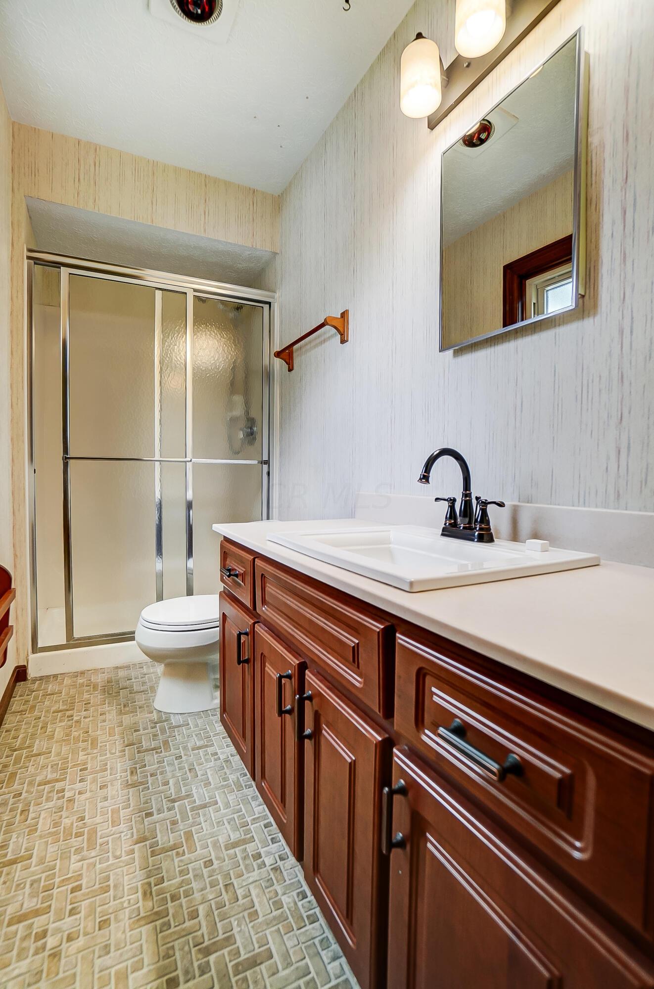 633 Olde North Church Road Westerville, OH 43081 - Photo 30 of 42 030