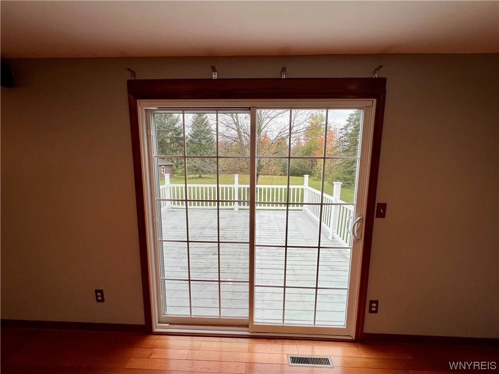 446 Town Line Road Lancaster, NY 14086 - Photo 19 of 47