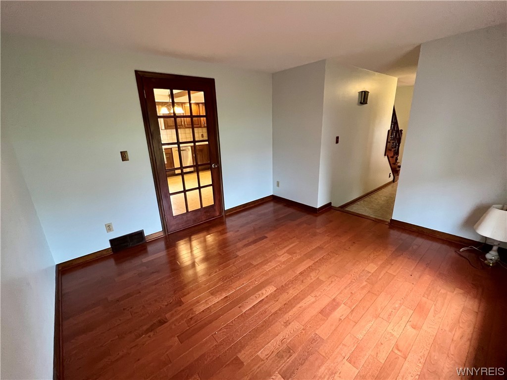 446 Town Line Road Lancaster, NY 14086 - Photo 28 of 47