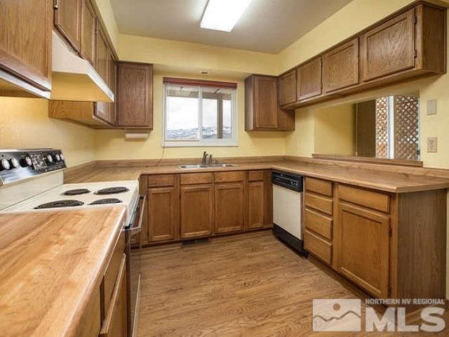 820 Atlas Court Reno, NV 89512 - Photo 8 of 22 Photo 9