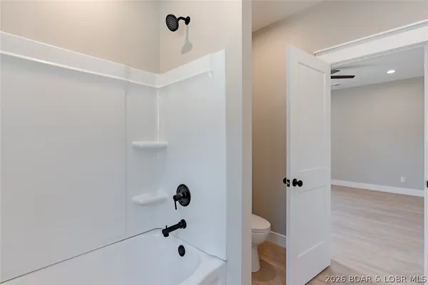 $985,000 | 27882 Waters Edge Lane, Rocky Mount, MO 65072