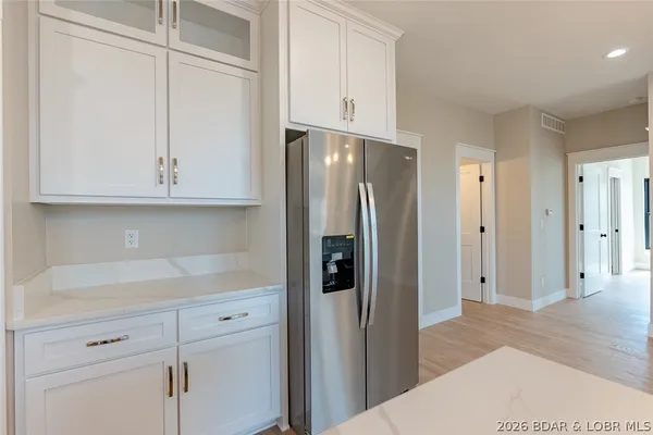 $985,000 | 27882 Waters Edge Lane, Rocky Mount, MO 65072
