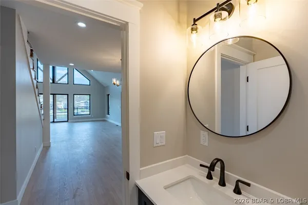 $985,000 | 27882 Waters Edge Lane, Rocky Mount, MO 65072