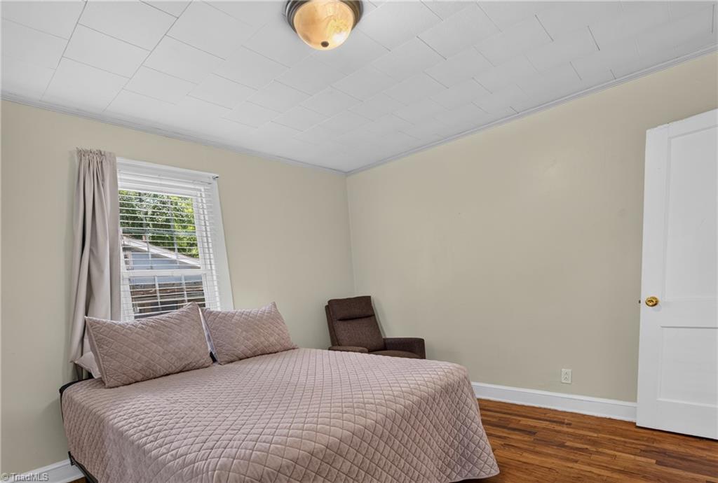124 Manor Drive High Point, NC 27260 - Photo 27 of 44