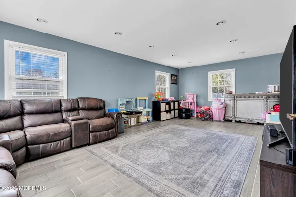$5,800 | 22 Collingwood Road, Marlboro, NJ 07746