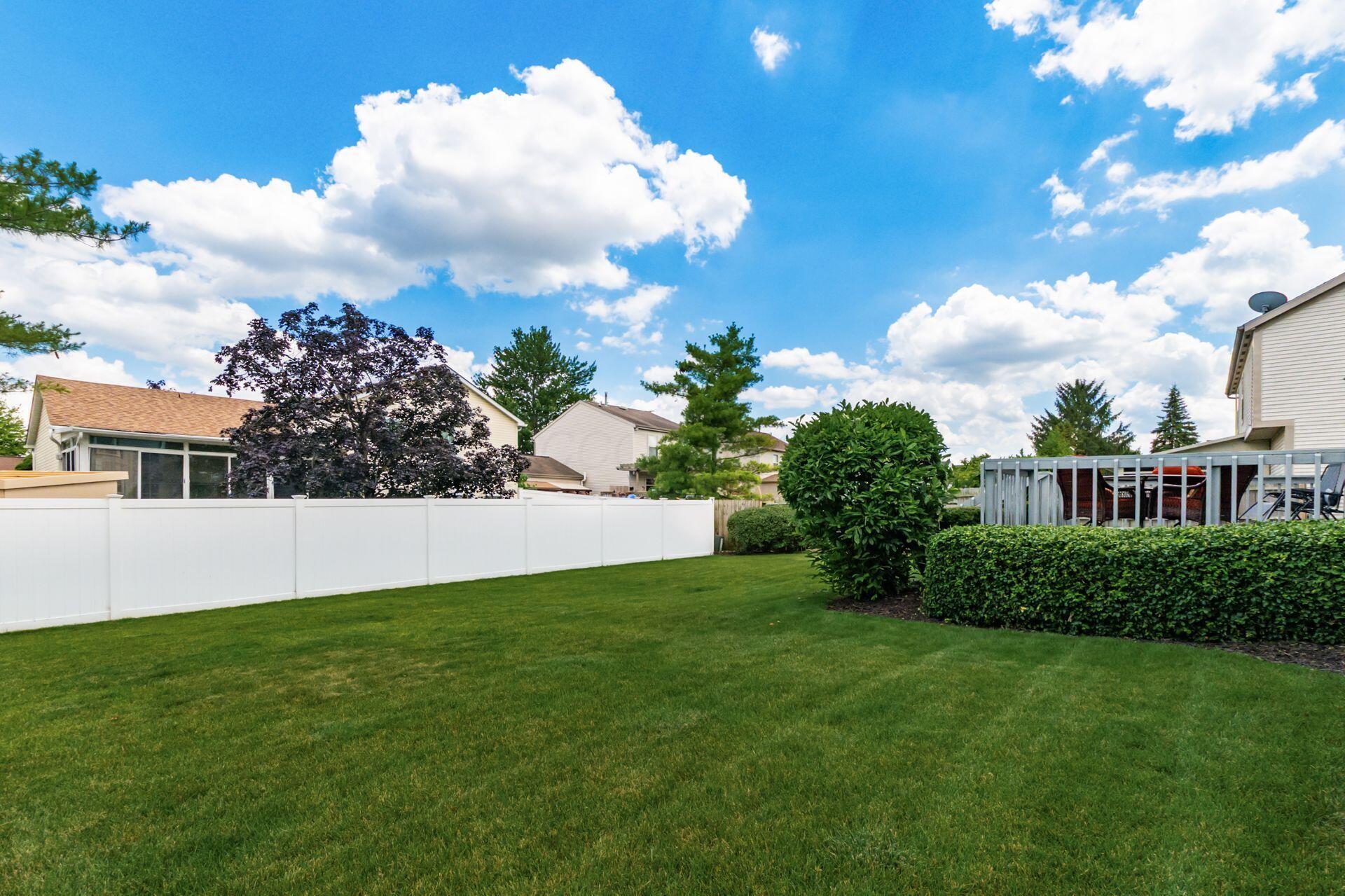 1042 Rousseau Lane Galloway, OH 43119 - Photo 39 of 47 039_ Ln Galloway OH 43119 USA