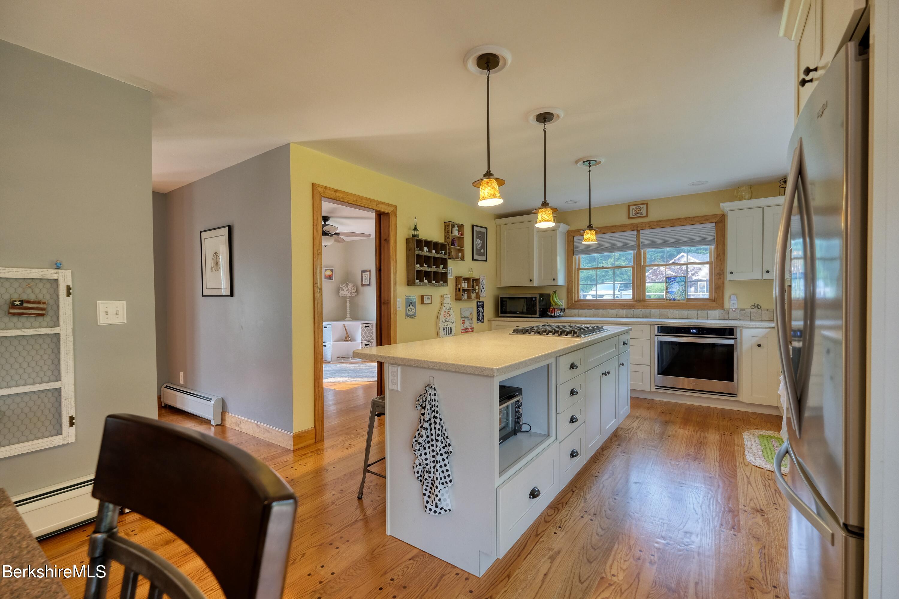 90 Valentine Road Pittsfield, MA 01201 - Photo 19 of 54 Kitchen