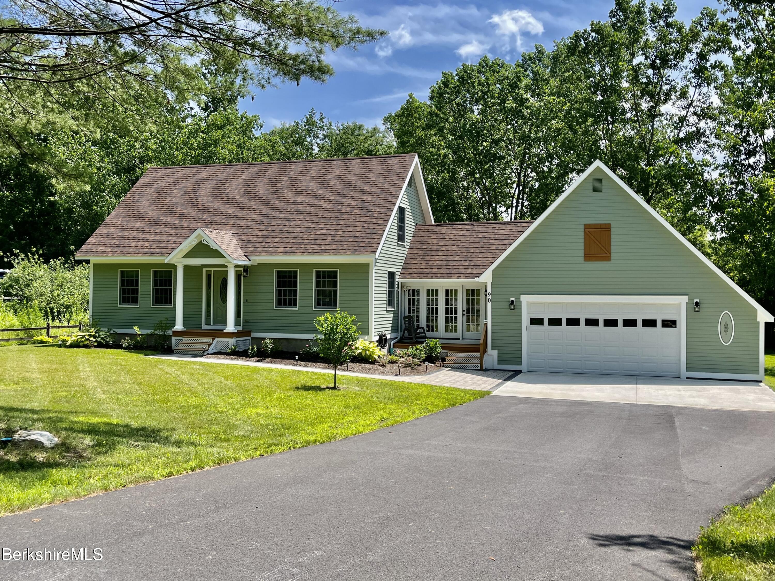 90 Valentine Road Pittsfield, MA 01201 - Photo 2 of 54 Front of house