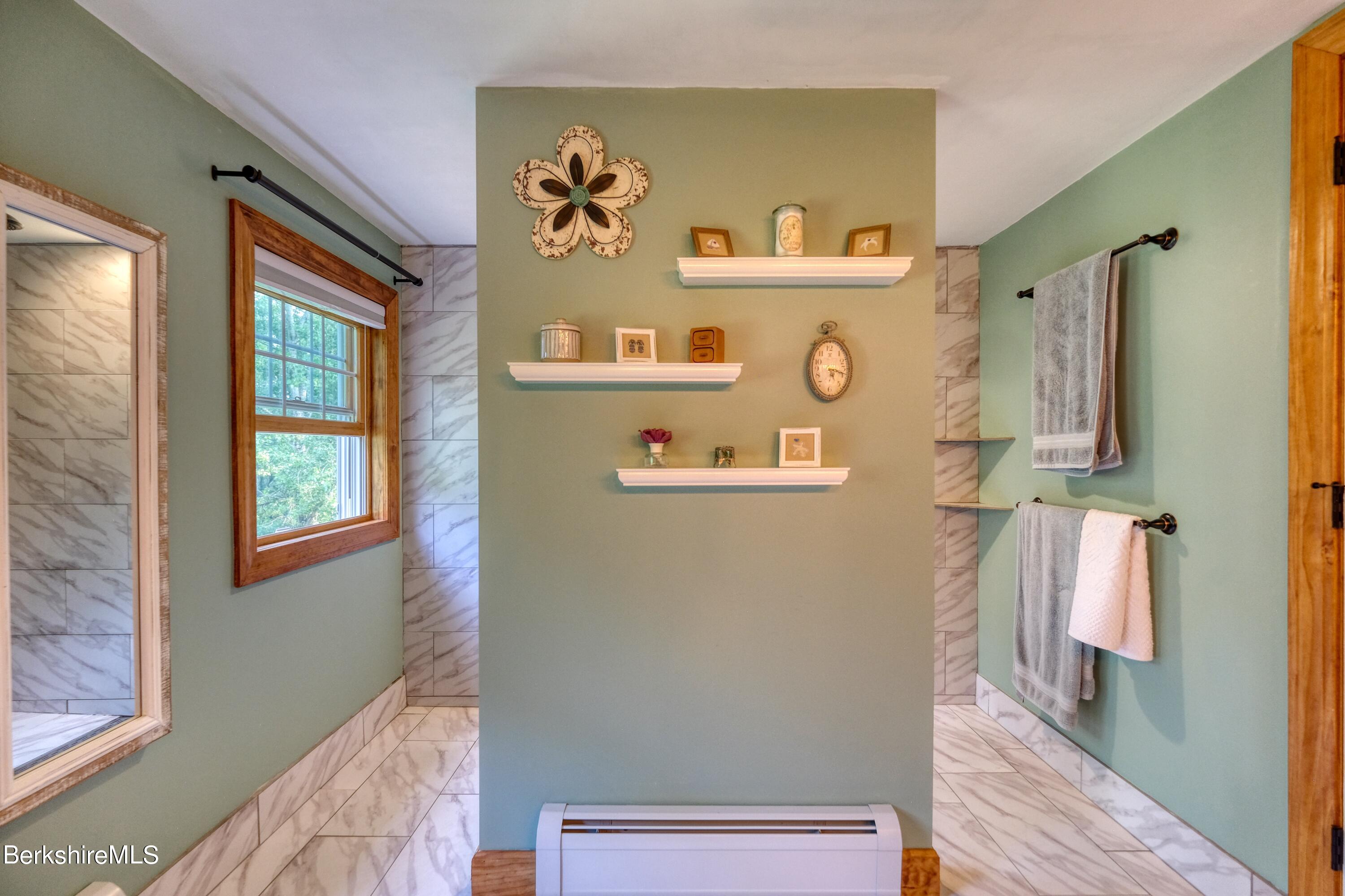 90 Valentine Road Pittsfield, MA 01201 - Photo 27 of 54 Upstairs Bathroom