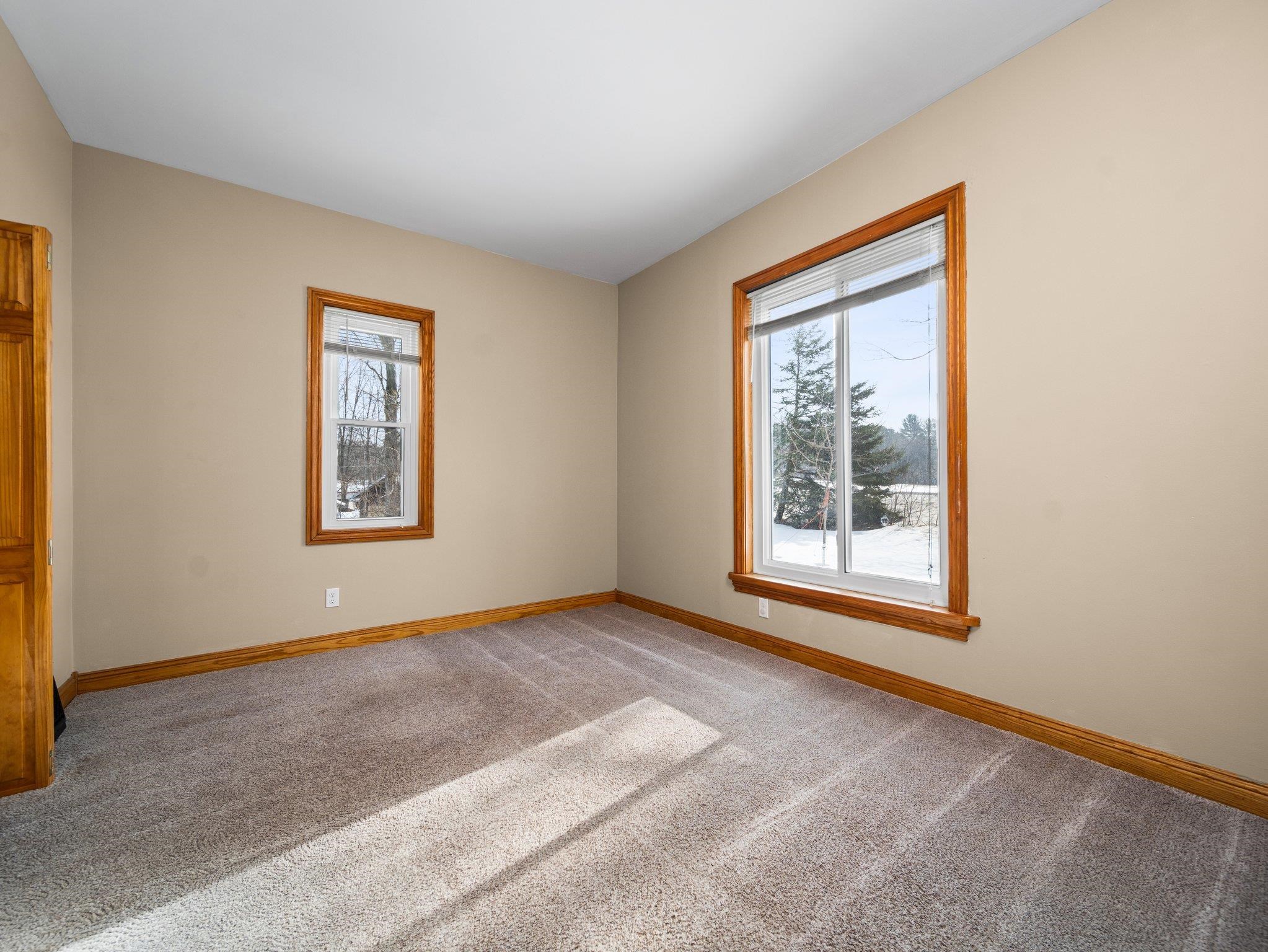 2915 East Hammond Road Traverse City, MI 49686 - Photo 10 of 42