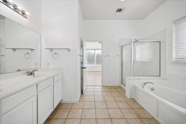 $2,200 | 2995 Overland Street, Round Rock, TX 78681