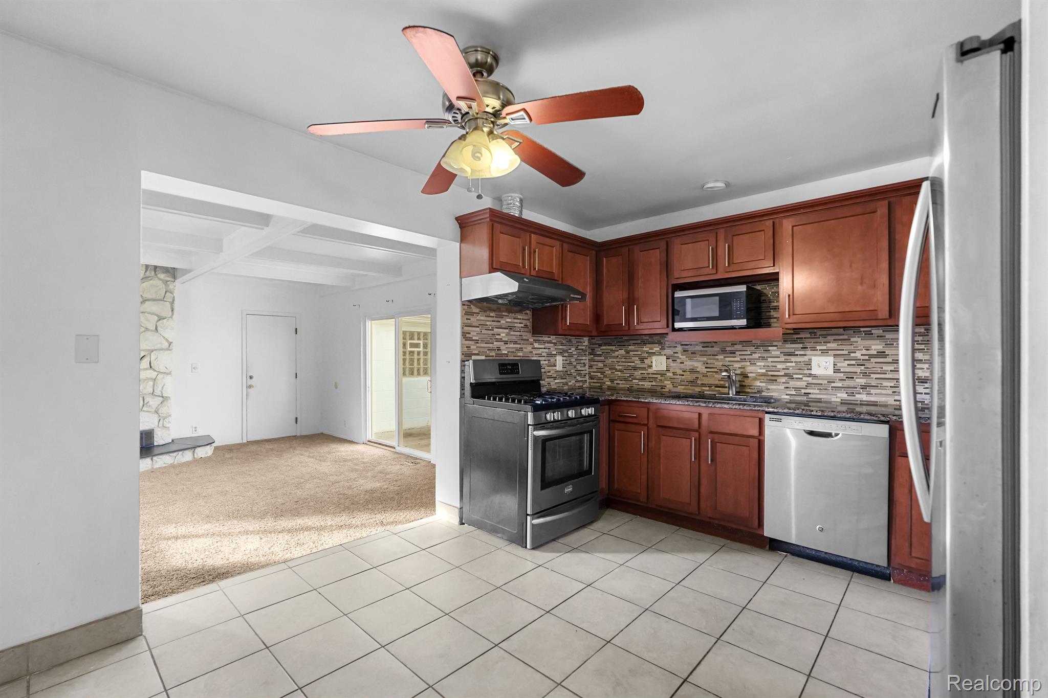 11932 Frazho Road Warren, MI 48089 - Photo 9 of 23 Gallery Image 9