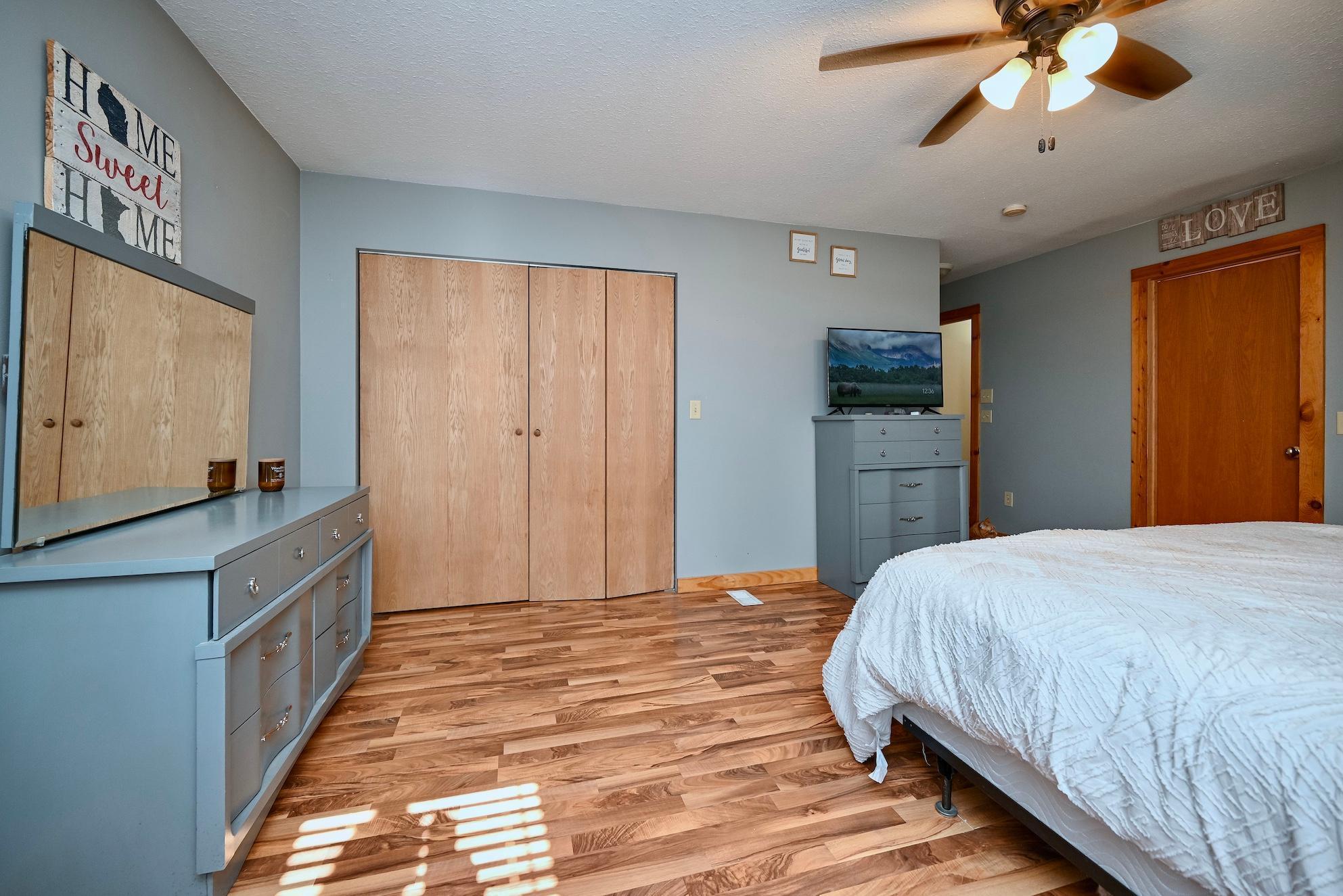 313 South Washington Street Houston, MN 55943 - Photo 18 of 35