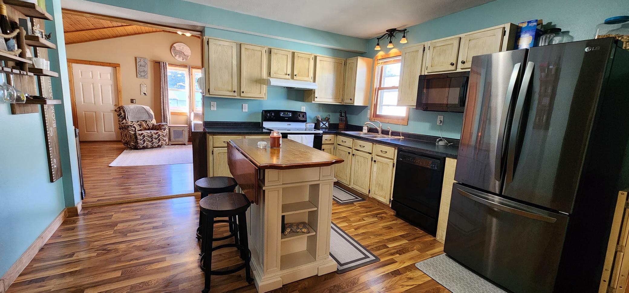 313 South Washington Street Houston, MN 55943 - Photo 2 of 35