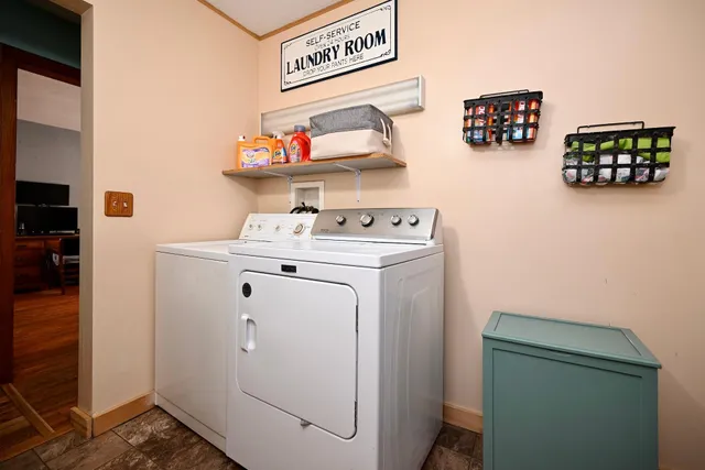 $210,000 | 313 South Washington Street, Houston, MN 55943