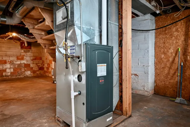 $210,000 | 313 South Washington Street, Houston, MN 55943