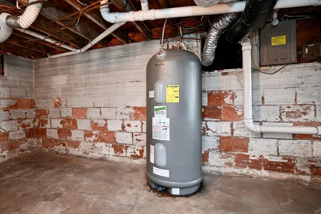 $210,000 | 313 South Washington Street, Houston, MN 55943