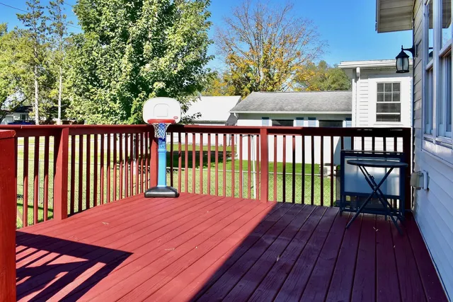 $210,000 | 313 South Washington Street, Houston, MN 55943