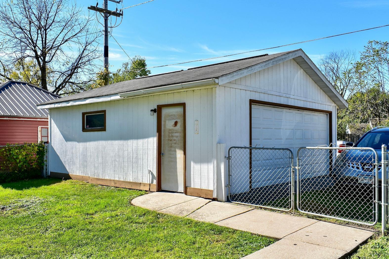 313 South Washington Street Houston, MN 55943 - Photo 33 of 35