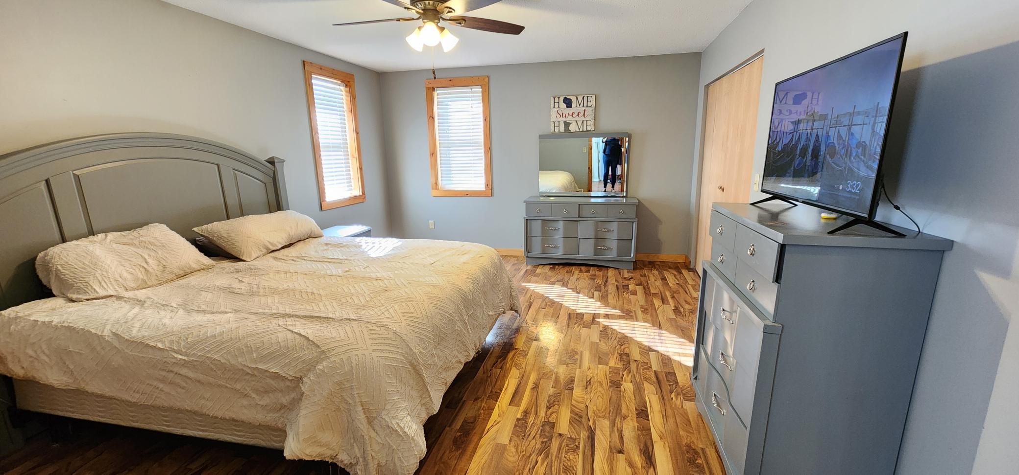 313 South Washington Street Houston, MN 55943 - Photo 5 of 35