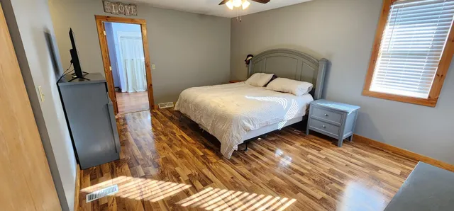 $210,000 | 313 South Washington Street, Houston, MN 55943