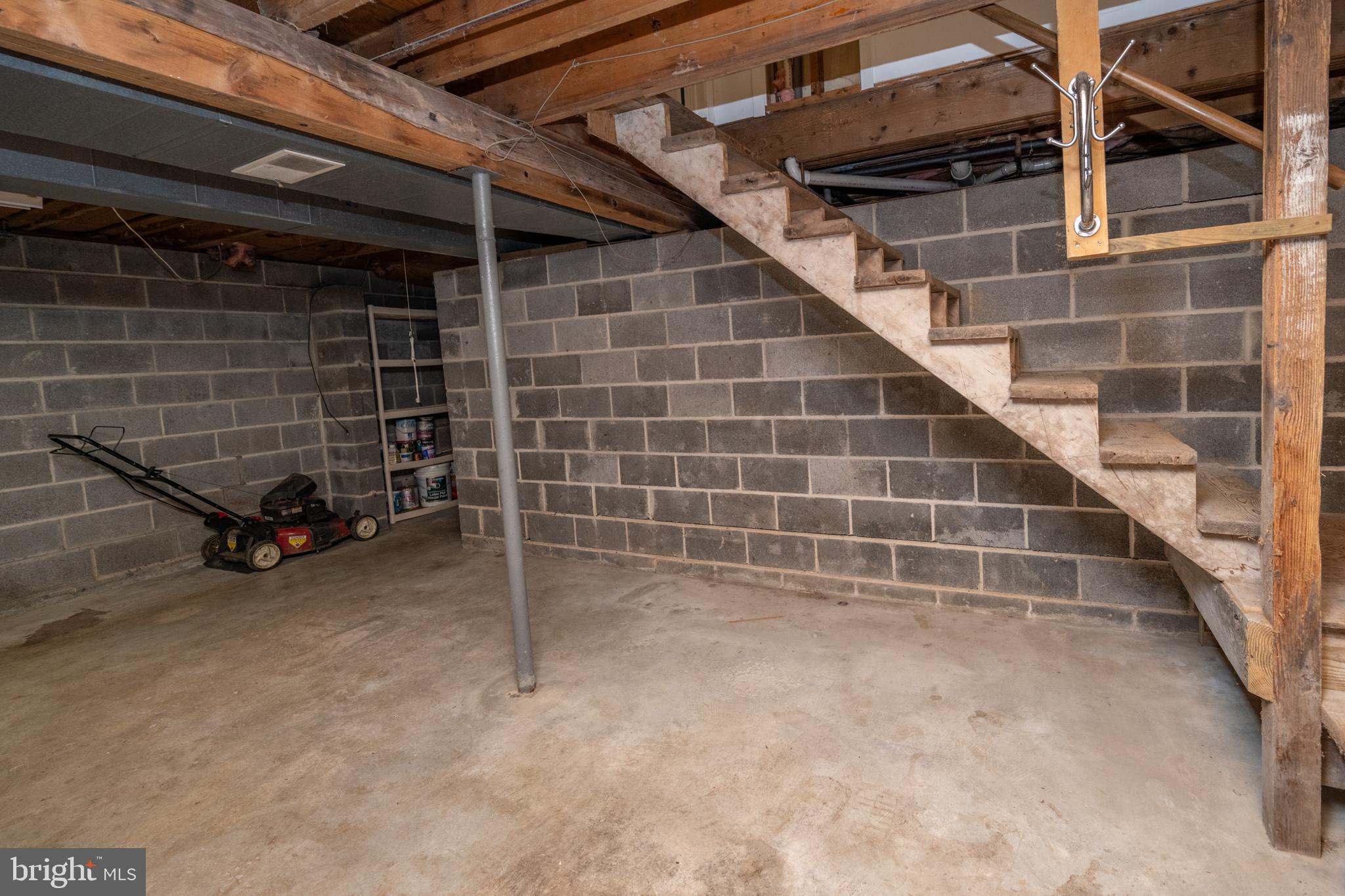 29 Sloan Tract Road Oakland, MD 21550 - Photo 19 of 32 Gallery Image 19