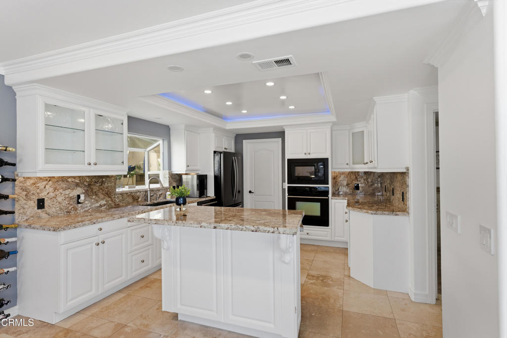 2355 Peninsula Road Oxnard, CA 93035 - Photo 16 of 47