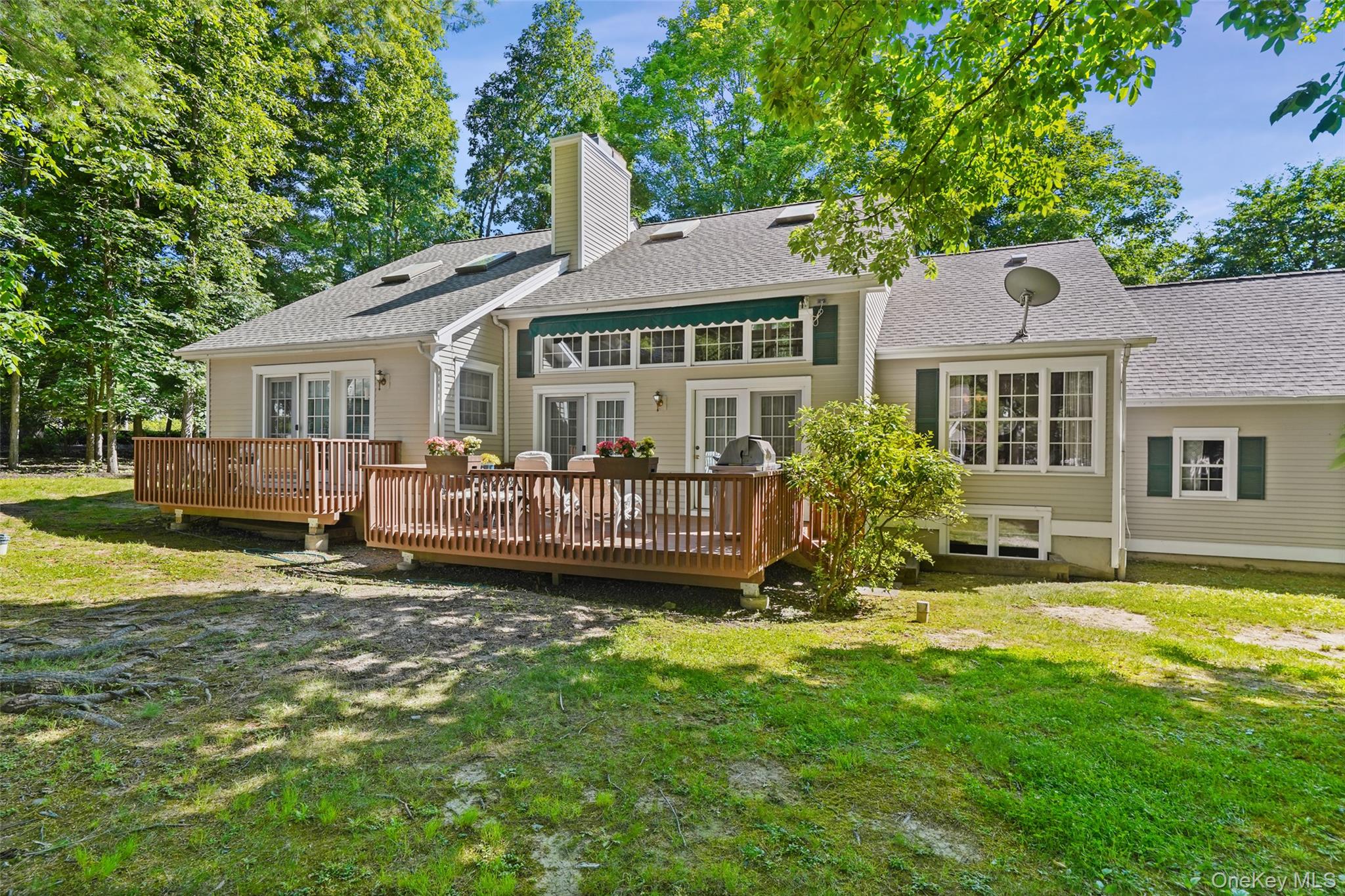 17 Cross River Road Mount Kisco, NY 10549 - Photo 17 of 22 Rear view of home