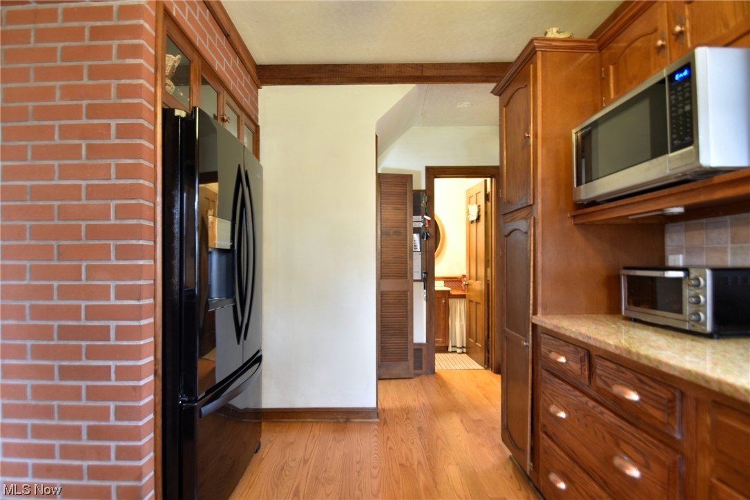 3712 Traver Road Beachwood, OH 44122 - Photo 16 of 43 Newer oak floors continue