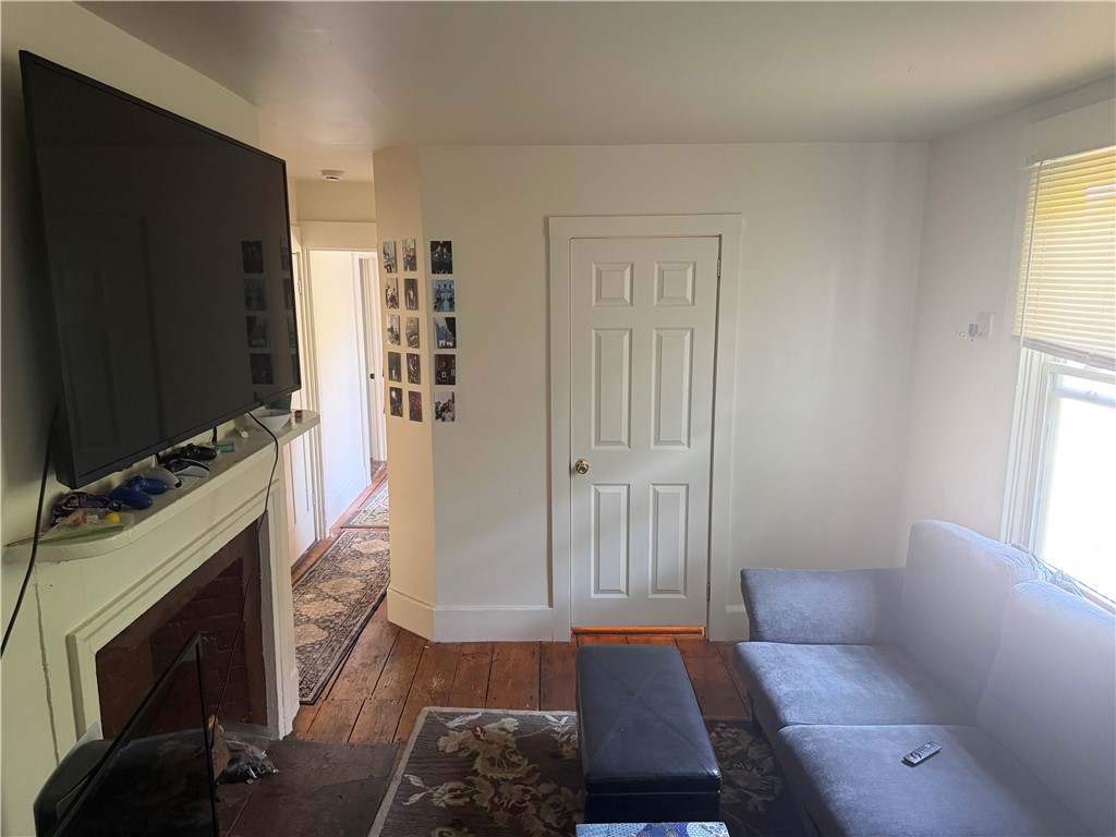 5 Warner Street, Unit 2 Newport, RI 02840 - Photo 8 of 14