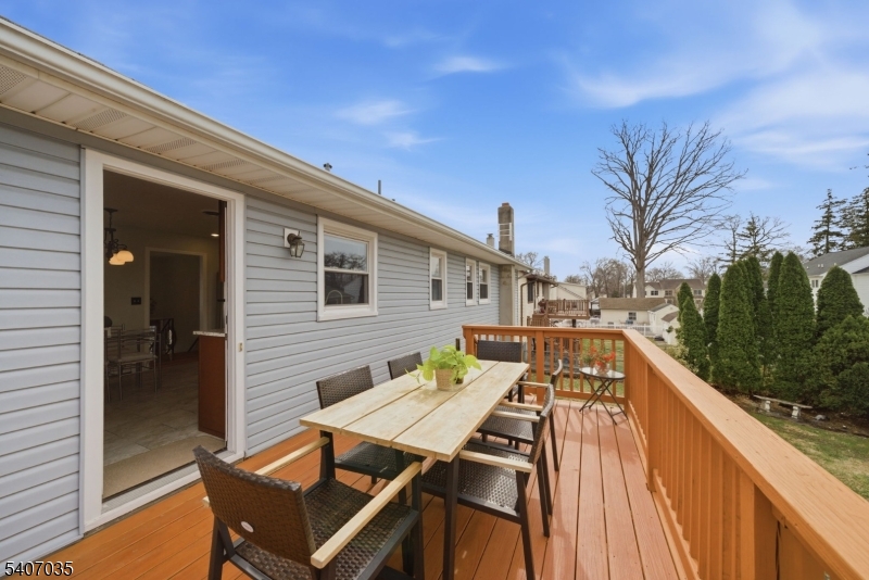 11 Deerfield Road Parsippany, NJ 07054 - Photo 14 of 42