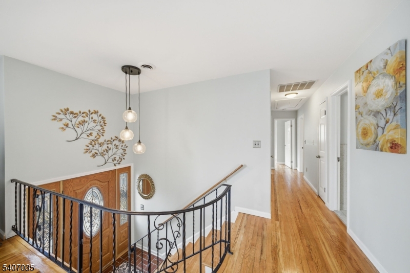 11 Deerfield Road Parsippany, NJ 07054 - Photo 16 of 42