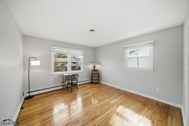 11 Deerfield Road Parsippany, NJ 07054 - Photo 24 of 42